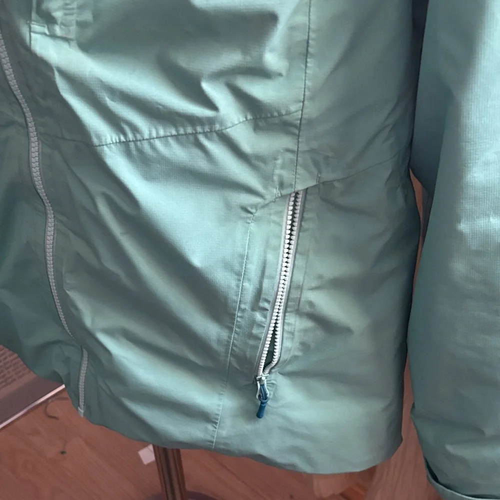 L.L. Bean Down Waterproof Ultralight Jacket - Picture 7 of 16